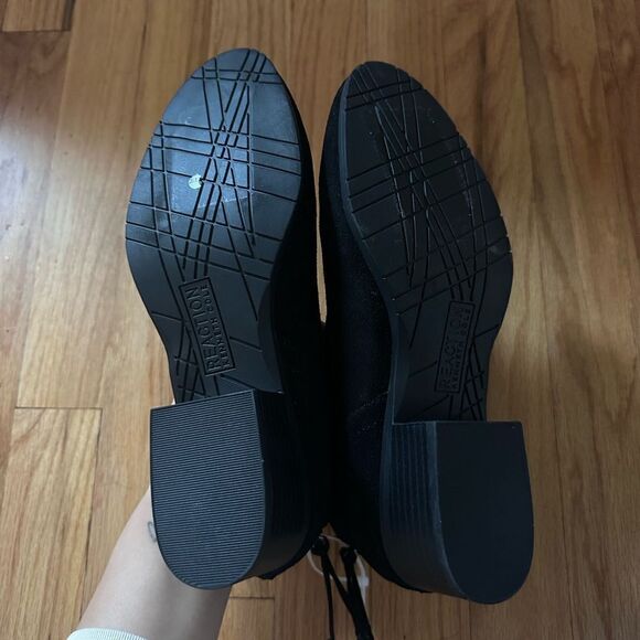 Kenneth Cole reaction | Side Skip Ankle Bootie - Picture 8 of 9